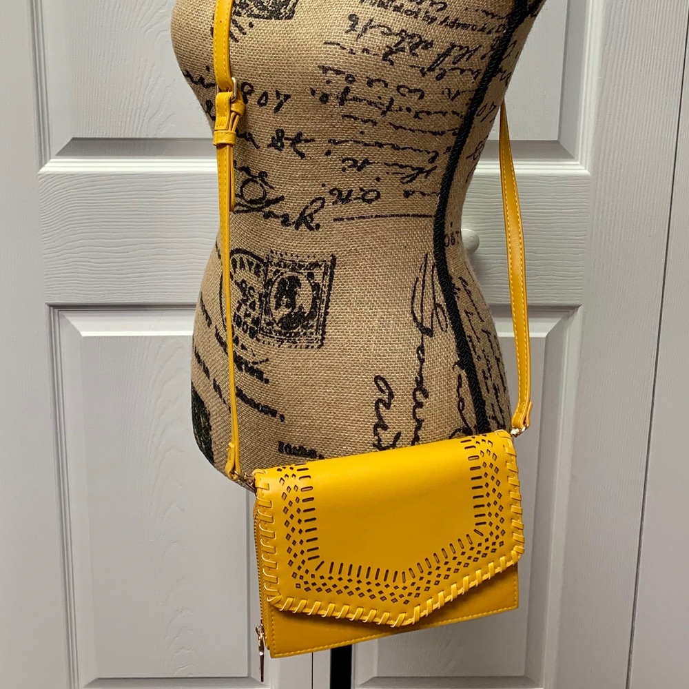 Moda Luxe Crossbody Handbag